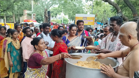 Tiruvannamalai Pournami Girivalam Annadanam
